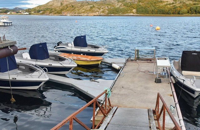 8 person holiday home in Oksvoll