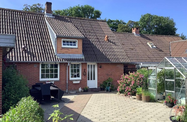 8 person holiday home in Højer