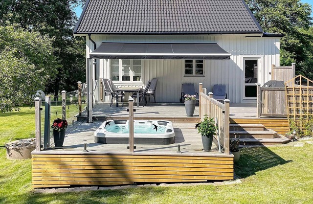 8 person holiday home in Brastad-By Traum