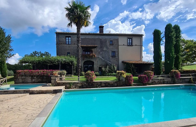 9 Bedroom Private vacation home in Lazio