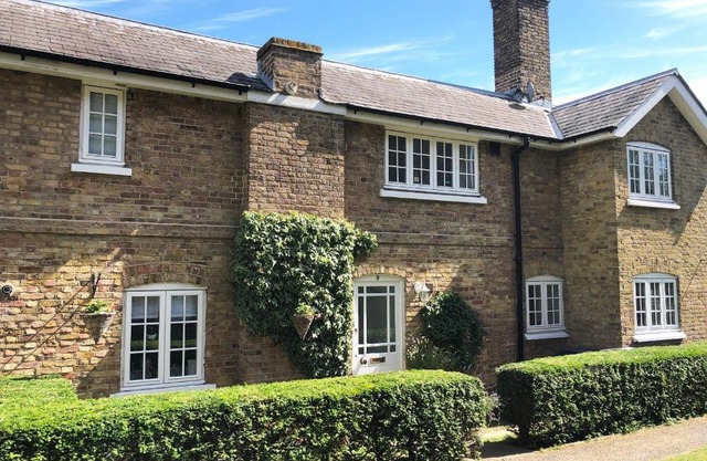 9 Swallow Court