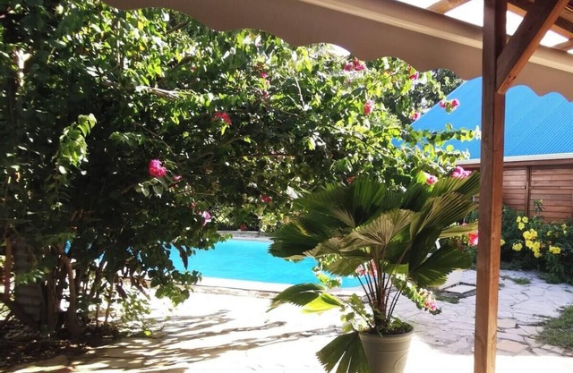 971F1 - Gîte Sud-Ô-Naturel, "Kaymit" garden view