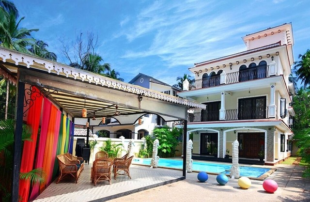 9BHK Private Swimming Pool Villa with Kids Pool, Seahorse Fountains and Playroom