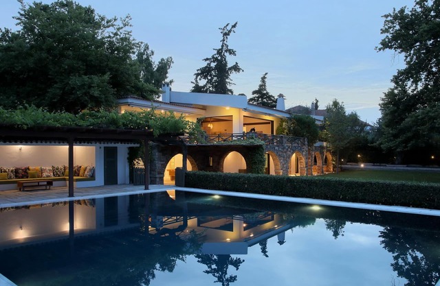 A Beachfront Villa in a Retreat Location!