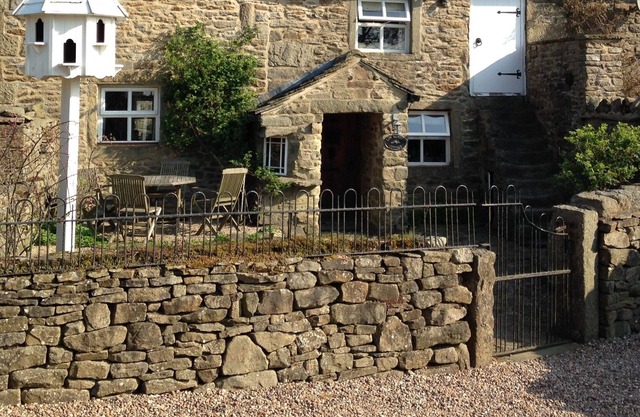 A beautifully appointed, pretty country cottage
