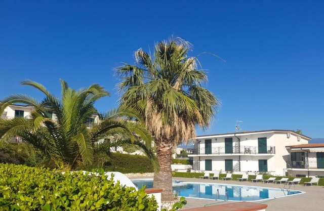 A charming apartment for 6 persons with a swimming pool