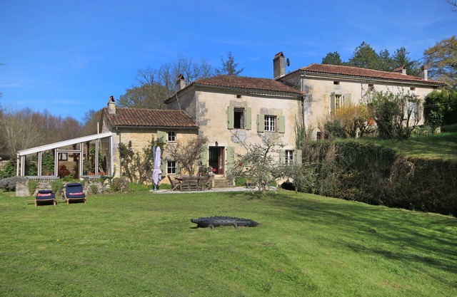 A charming old Water Mill in Perigord, surrounded by nature