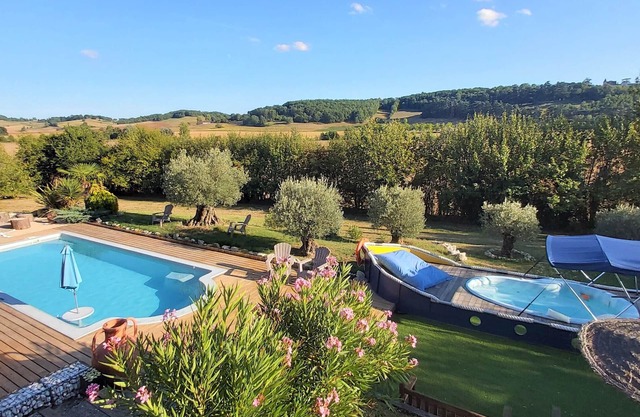 A cottage in the countryside * MONTJOI 82 Tarn & Garonne