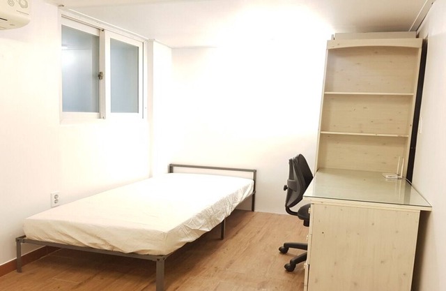 A cozy fully furnished studio whole rent apartment near SNU