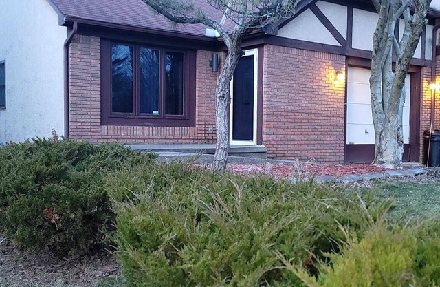 A cozy home for traveling professionals in need of a medium-term stay.