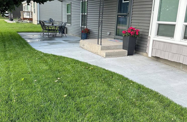 A cozy house retreat in Republican City and Harlan County Reservoir.