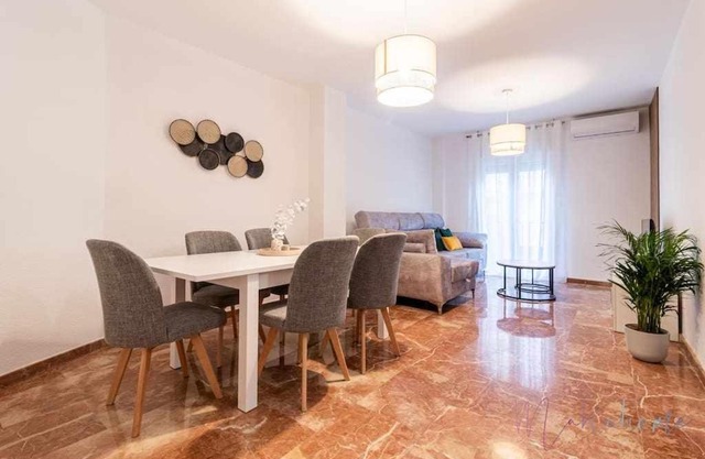 A estrenar pleno centro, parking