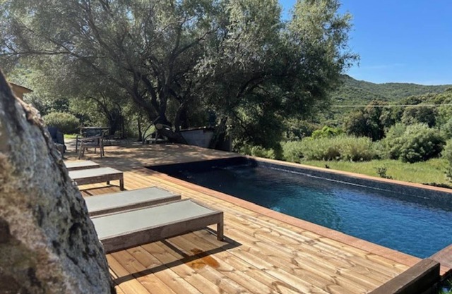 "A Funtana" Corsican experience at U Sirenu