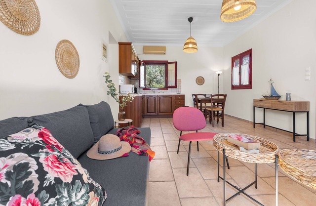 Α & G House Lefkada so closed to Lefkada town!