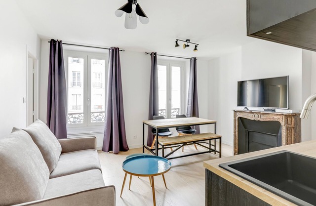 A Great 52sqm 2-BDR near Nation