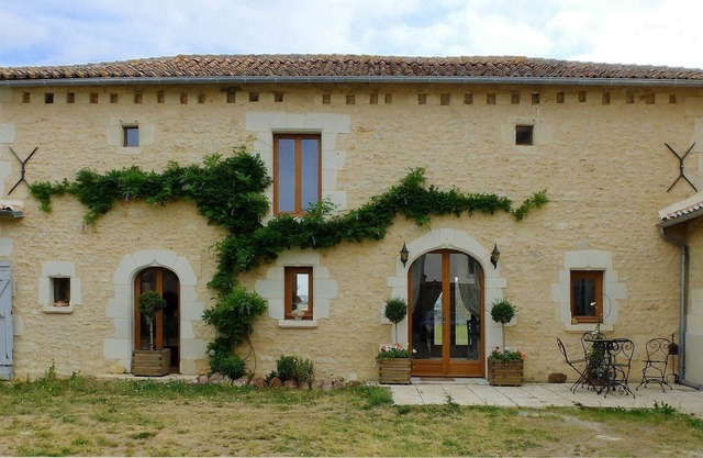 A hideaway to allow you to rest, relax and enjoy this beautiful part of France