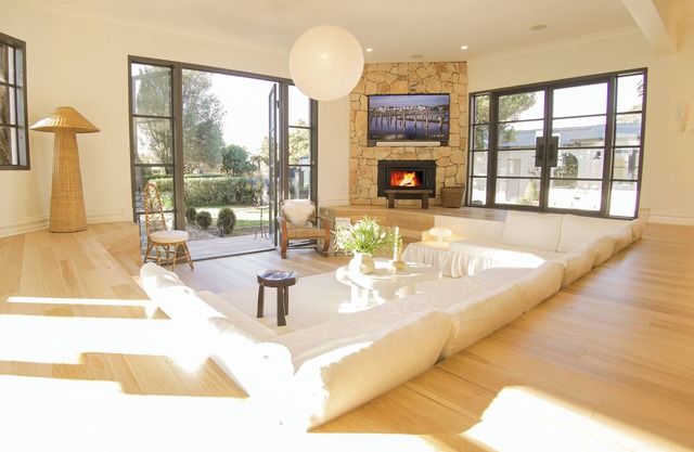 A highlands luxury escape nestled in the rolling hills of Robertsonn