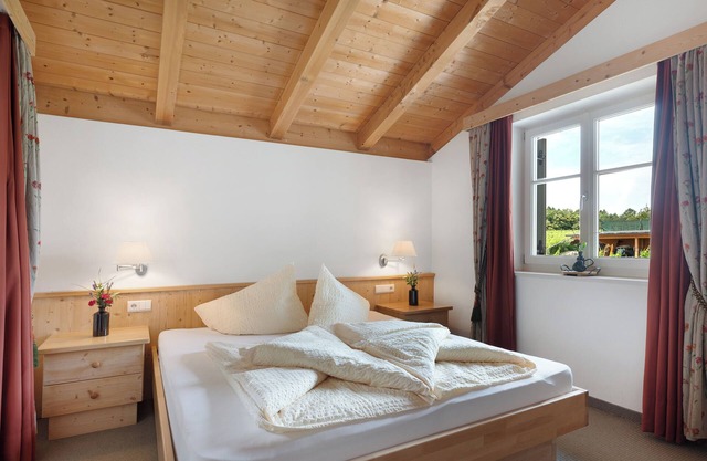 Apartment 'Naturblick' with Mountain View, Wi-Fi and Air Conditioning