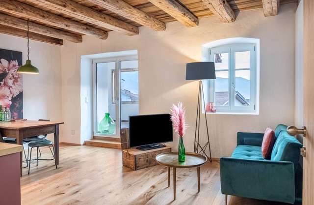 Apartment "Eichhof Thymian" with Private Covered Terrace, Shared Garden & Wi-Fi