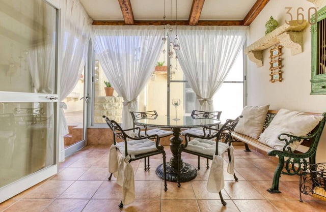 A Lovely 3BR Maisonette in lovely town of Rabat