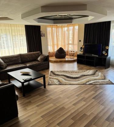 A luxury apartment,3 bedrooms