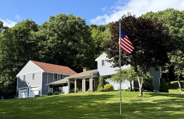 A Newer Modern Countryside Family Retreat - 1 Mile from Cooperstown Dreams Park