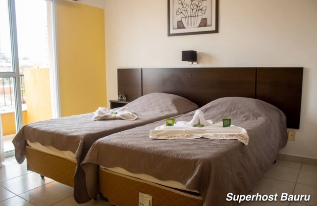 A PASSPORT TO YOUR PERFECT STAY UH801