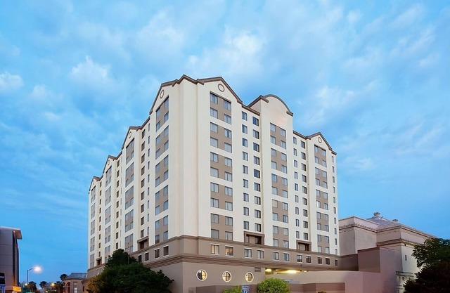 A Perfect Home Base for Exploring Alamo City Attractions! Free Buffet Breakfast