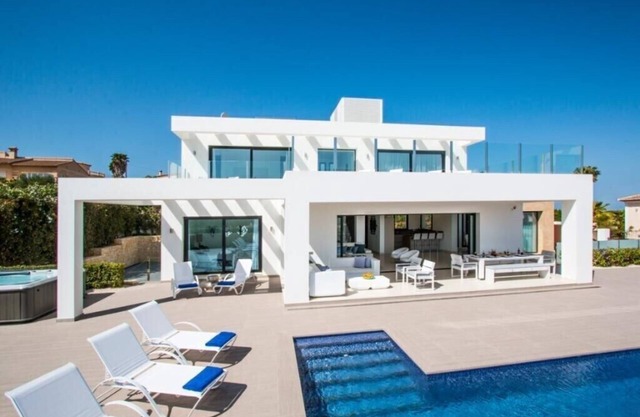 A Private Luxury Villa 5 Star accommodation