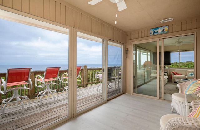 A Searious Sunset View: Panoramic Ocean Views, Community Pools