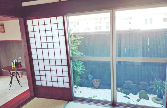 A small Japanesestyle room 6 tatami mats /Sado City Niigata