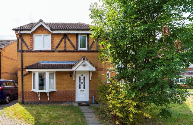 A Stunning Four Bed House in Posh Oadby, Leicester