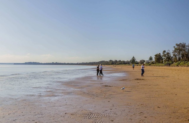 A Tranquil Getaway Just a short stroll from Coronet Bay Beach"