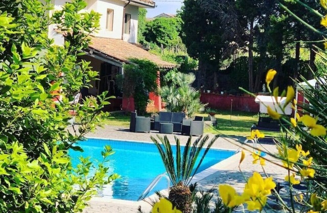 A True Sicilian guesthouse with Pool on Mt. Etna, perfect for Families & Groups.