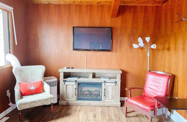A Year-round Cozy Cabin Retreat