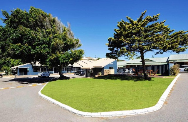 Abrolhos Reef Lodge