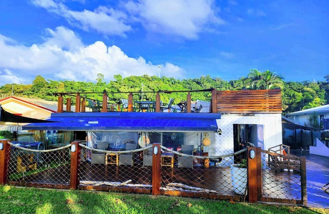 Absolute Ocean Front with rooftop Ocean views.