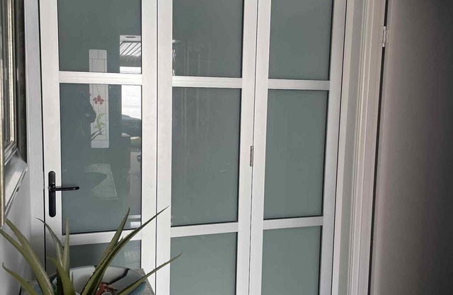Absolute privacy central location close to beach and shops