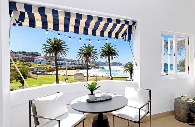 Absolute Seafront Bronte