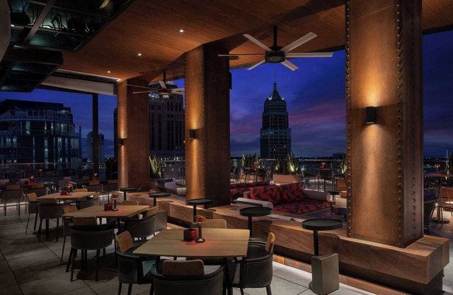 AC Hotel by Marriott San Antonio Riverwalk