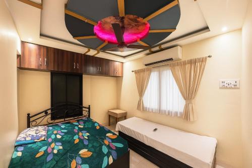 Ac Private Room At Ovale Naka thane West