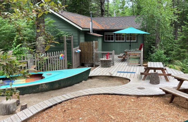 Acadia National Park - Cozy Country Cabin - Peaceful Retreat, Perfect Location.