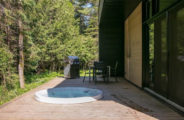 Access to Lake Memphremagog - Spa - Sauna