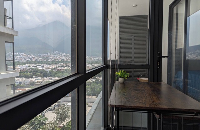 Access to Pool and Gym, Rooftop Pool with La Silla Views, Unbeatable Location