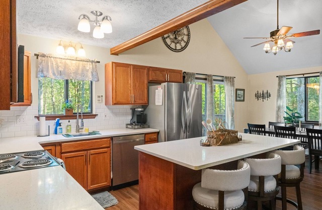 Accessible Retreat - Ramp & Walk-in Shower - Main Floor Living in Jim Thorpe