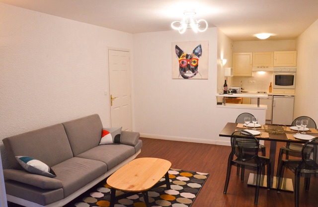 Accommodation in a quiet hotel residence