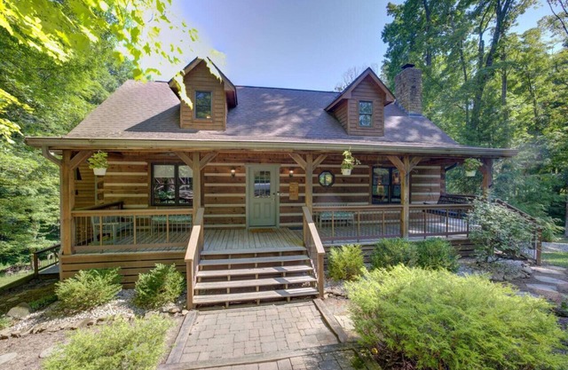 Acre Ridge Cabin in Brown County