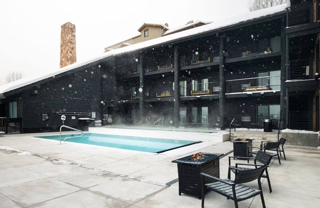 Active Getaway Lodge w/Premier Mountain Access & Hot Tub Relaxation