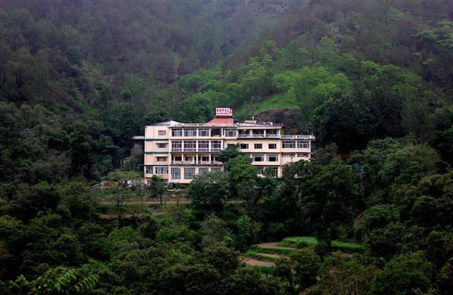 ADB Rooms Hotel Falcon Crest, Shimla