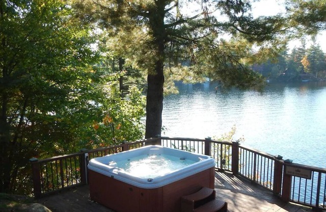 Adirondack Region ~ Hot Tub On Spectacular Deck ~ Pontoon Boat, Paddle Boards